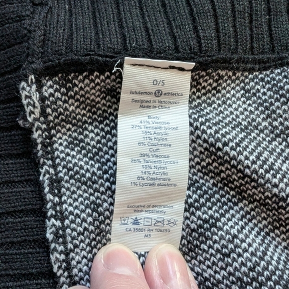 Lululemon Divinity Scarf Chunky Womens OS Soft Trax White Black Booluc Rel: 9/16 - Picture 12 of 14